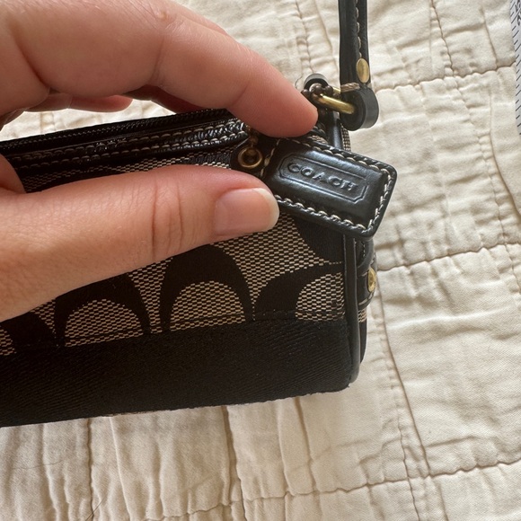 Coach Y2K Barrel Crossbody Purse - Picture 4 of 10